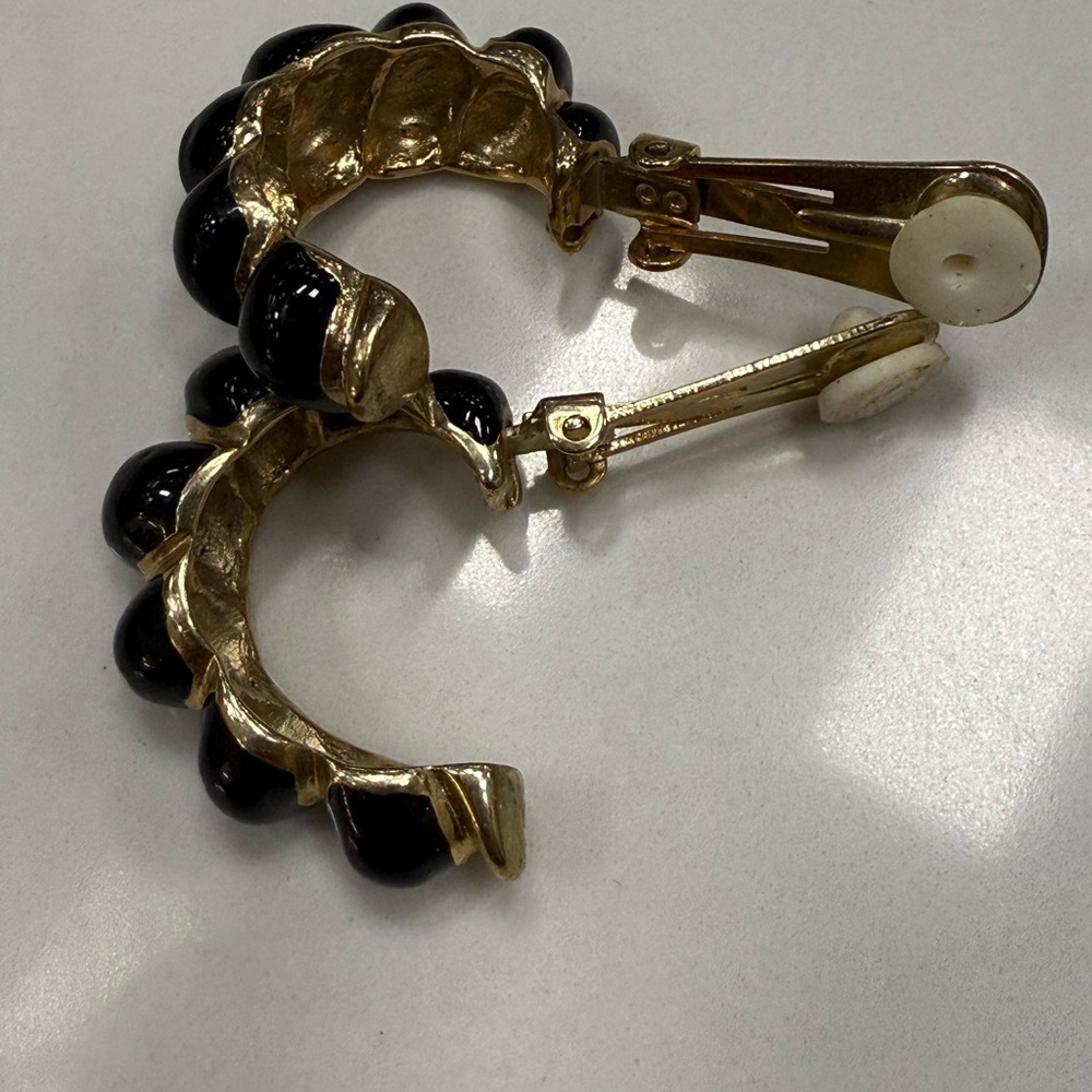 Vintage Chic Black and Gold Earrings - Picture 2 of 2
